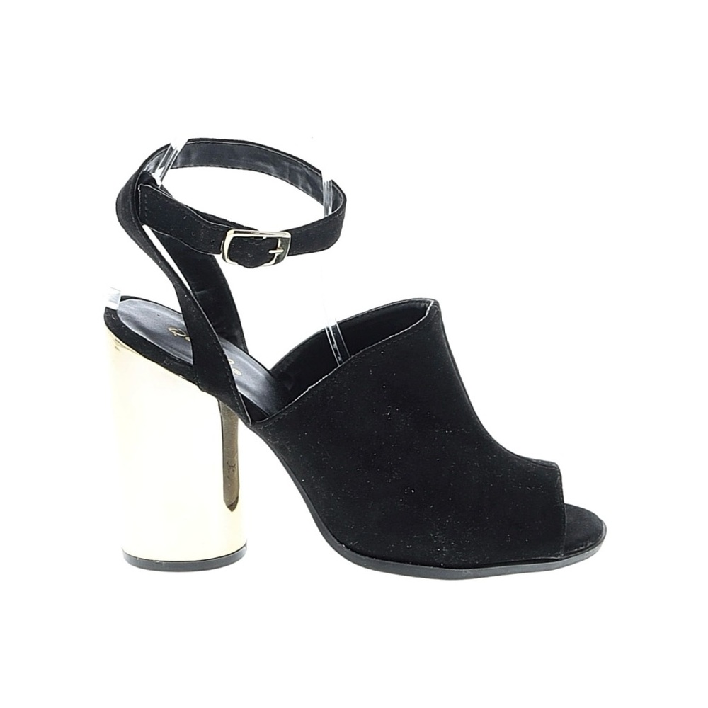 Qupid gold heel and black open toe shoes women’s size 8 with ankle strap